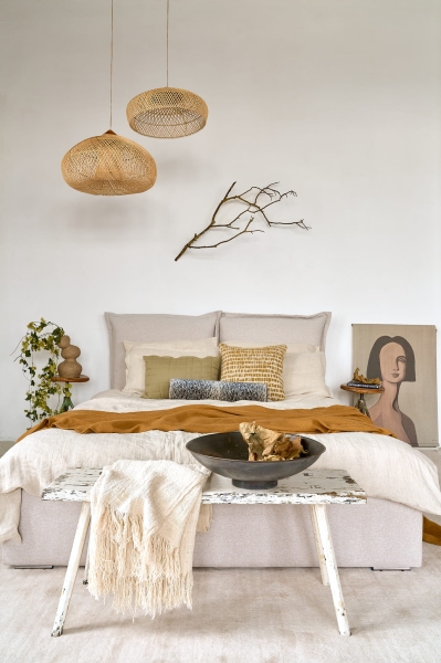 Łóżko tapicerowane JOSH pillow z poduchami