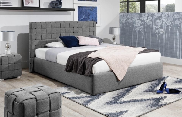 Łóżko tapicerowane LIAM z plecionym zagłówkiem